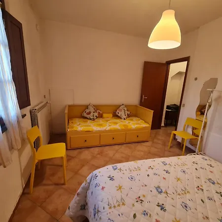 Amazing Base In Tuscany * Chiesina Uzzanese